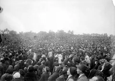 Le miracle solaire du 13 octobre 1917 à Fatima