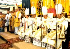Le sacre des 4 évêques auxiliaires de la FSSPX le 30 juin 1988